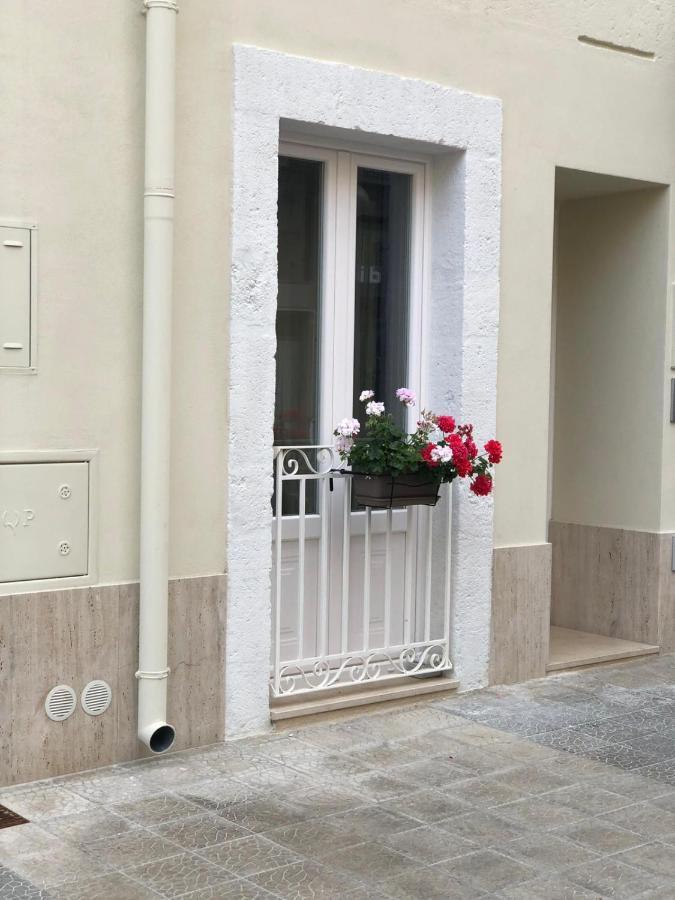 Dimora Via Vitti - Puglia Mia Apartments Monopoli Eksteriør bilde